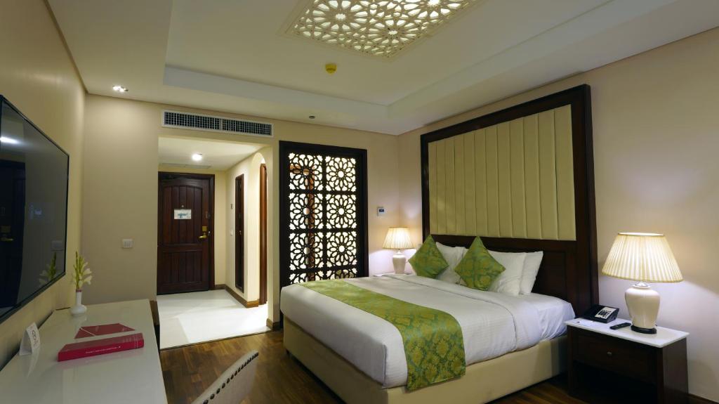 Ramada by Wyndham Lahore Gulberg II - Chambre Lit King-Size De Luxe - Non-Fumeurs