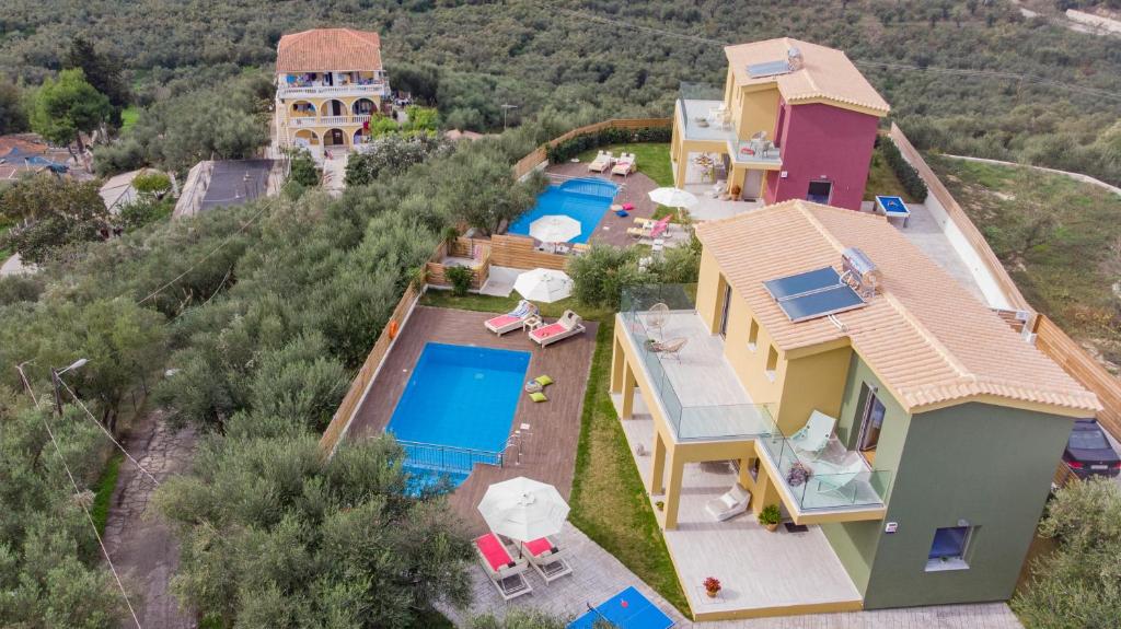 Bazén v ubytování Kaletzia villas nebo v jeho okolí