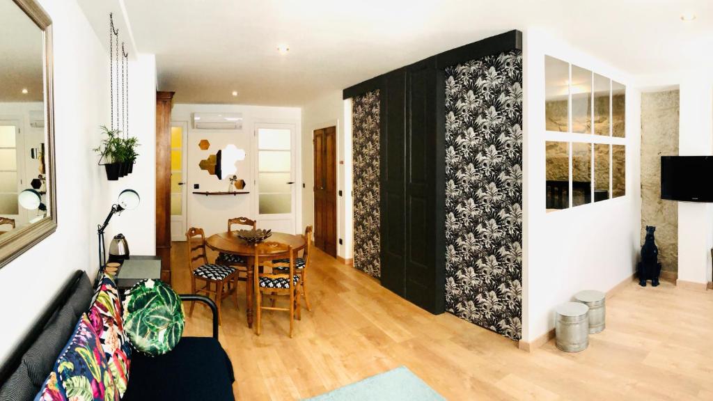 Boreal Porto Gaia - Patio & Pool - 12