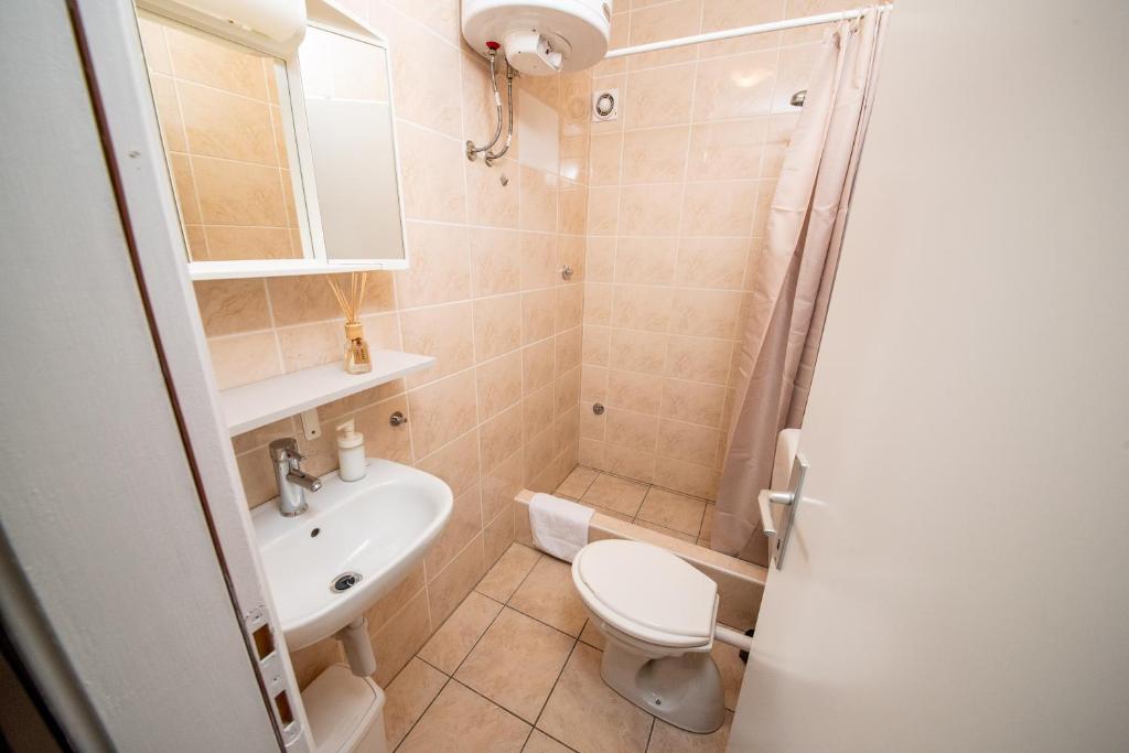 Koupelna v ubytování Apartmani Manita Paklenica