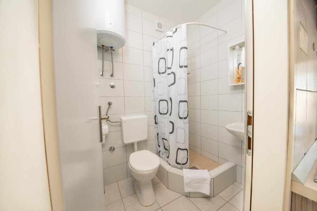 Koupelna v ubytování Apartmani Manita Paklenica