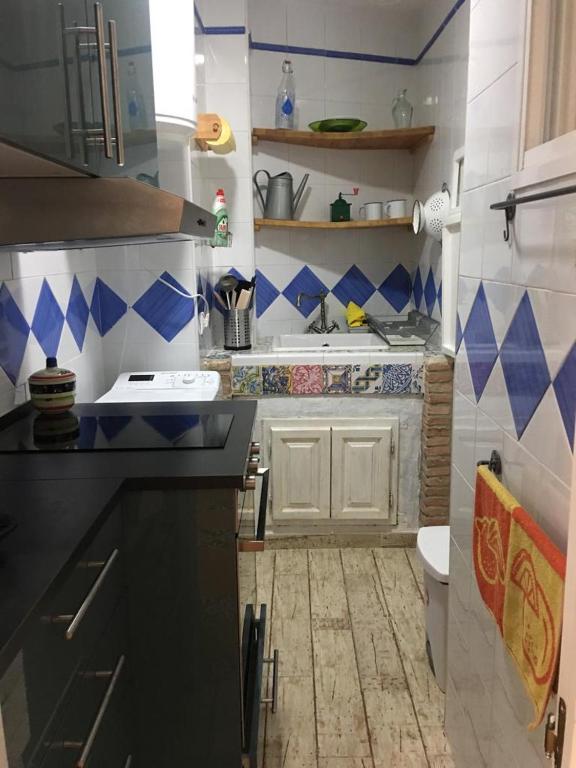 Kuchyňa alebo kuchynka v ubytovaní Casa del Mercado
