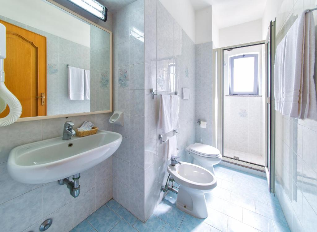 Koupelna v ubytování Hotel Zaro