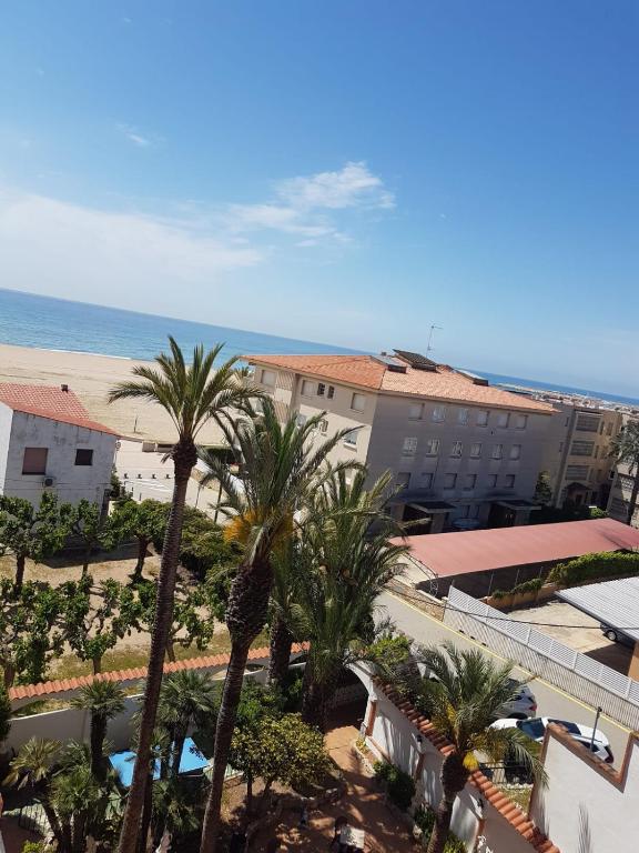 Fotografia z galérie ubytovania Hotel Comarruga Platja v destinácii Comarruga