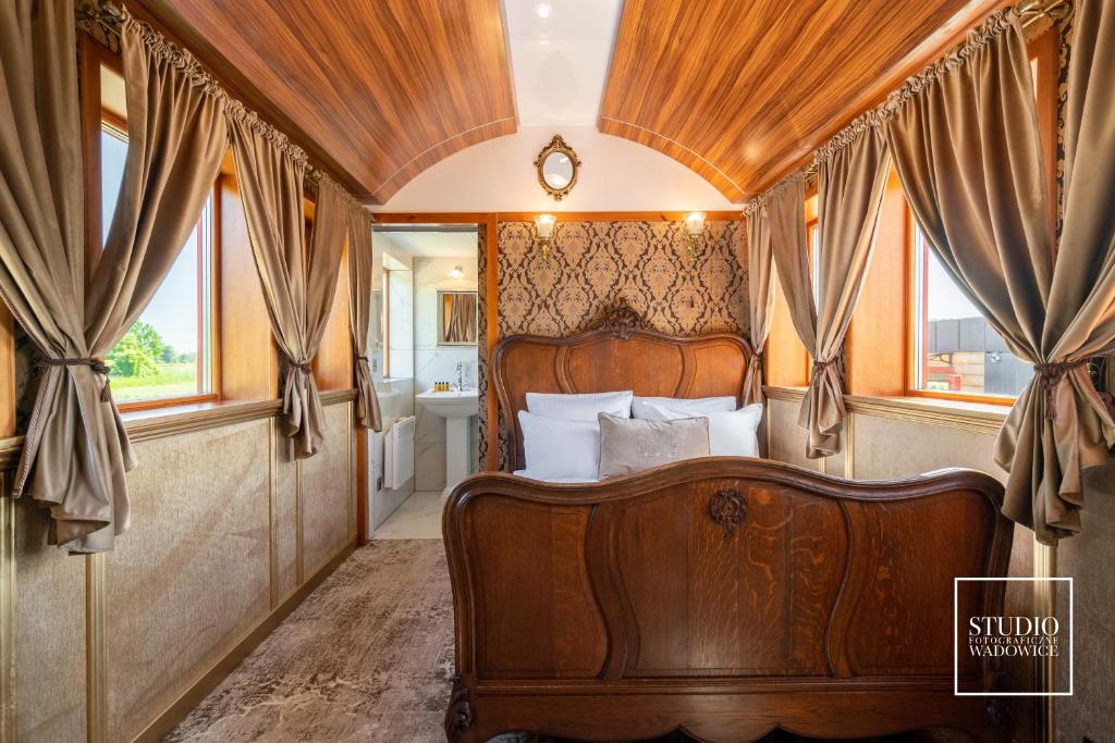 Stacja Galicja - nocleg w pociągu blisko Energylandia - 6