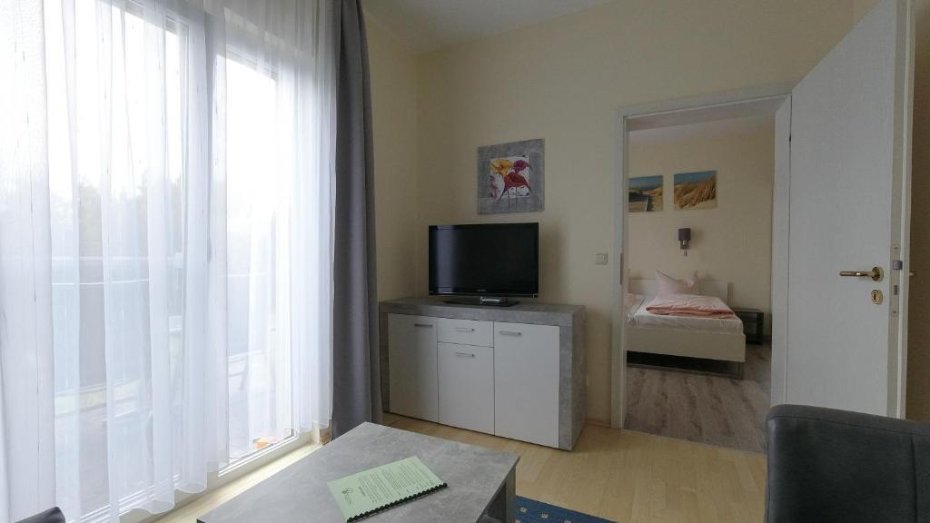 Kastanienhof Hotel garni - Chambre Double De Luxe Avec Balcon 11