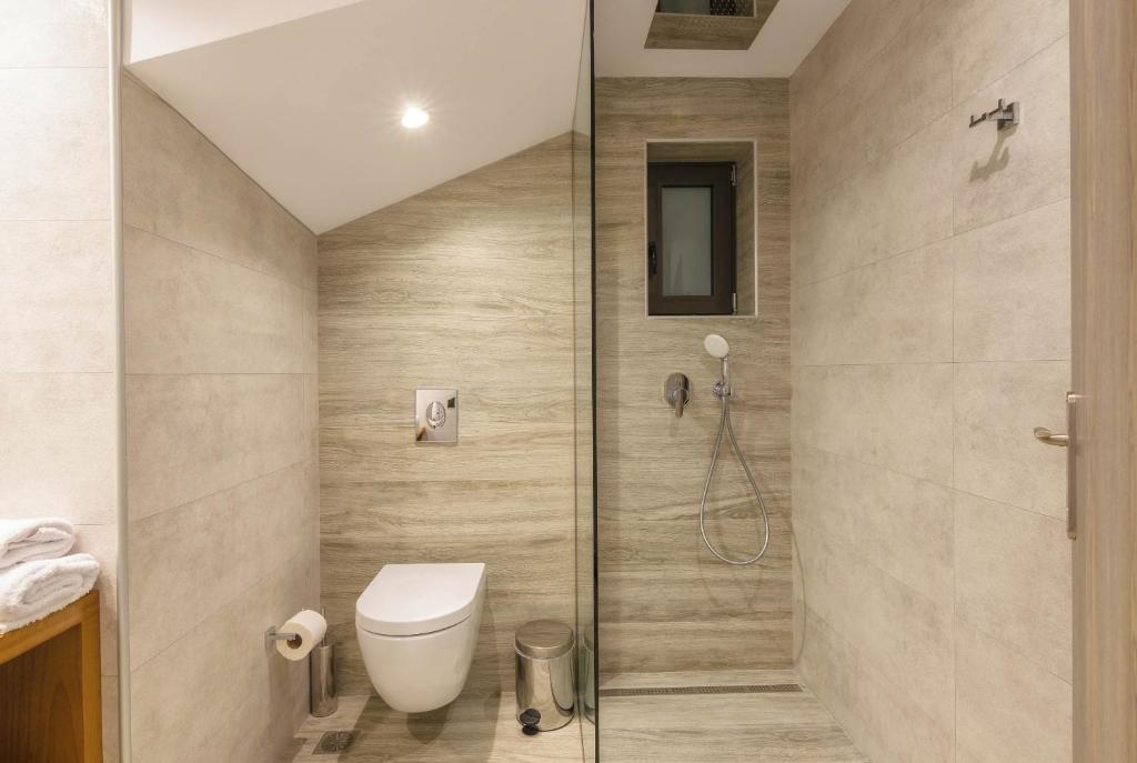 Koupelna v ubytování AKEA VILLAS
