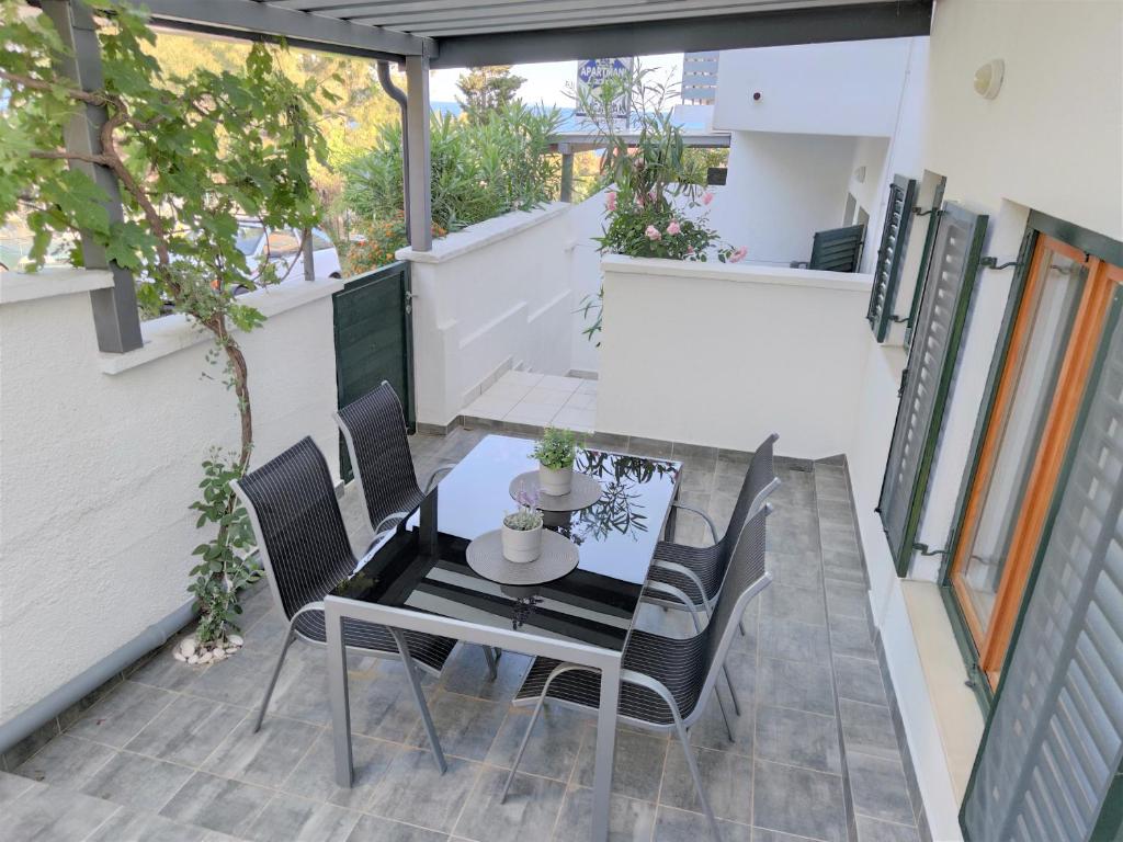 Balkón nebo terasa v ubytování Apartments Rak