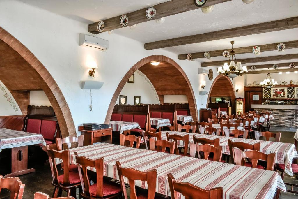 Restaurace v ubytování Hotel Rózsa Csárda