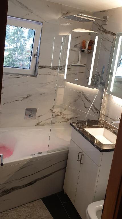 Foto dalla galleria di Premium Jacuzzi Central Verbier Studio, High Floor a Verbier