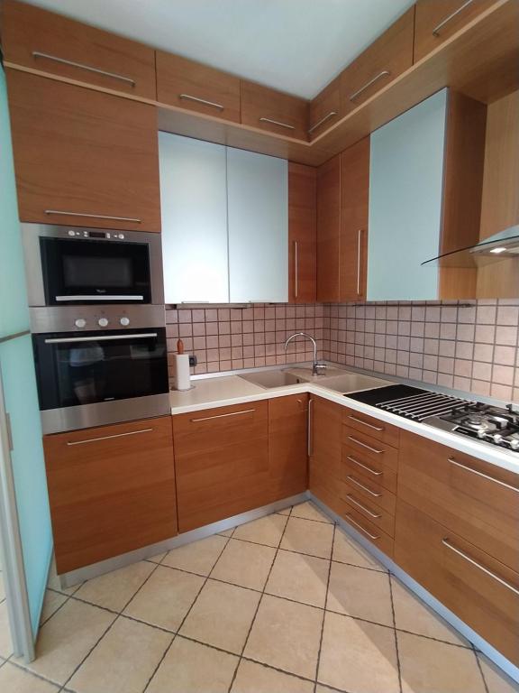 Kuchyň nebo kuchyňský kout v ubytování Villa Antopolis
