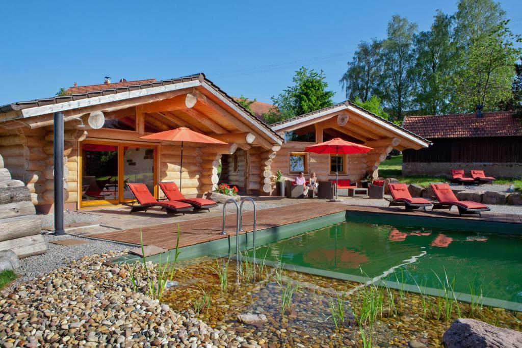 Bazén v ubytování Hotel Konradshof nebo v jeho okolí