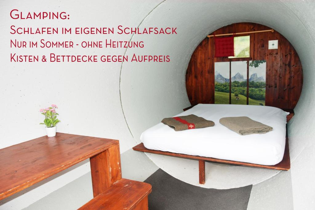 Foto dalla galleria di Campingplatz mit Restaurant & Sportarena Leukerbad a Leukerbad