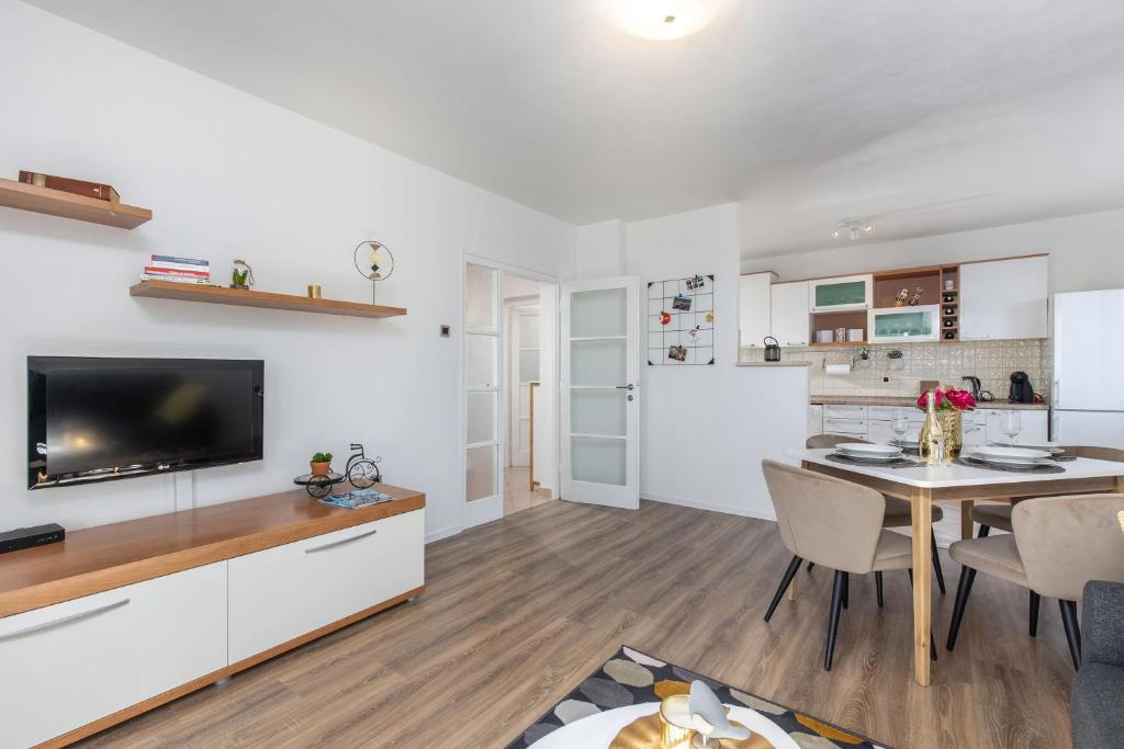 Kuchyň nebo kuchyňský kout v ubytování Apartment IN