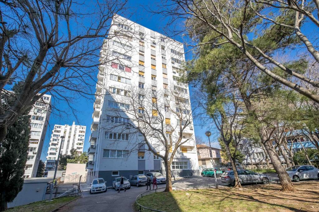 Budova, kde se apartmán nachází