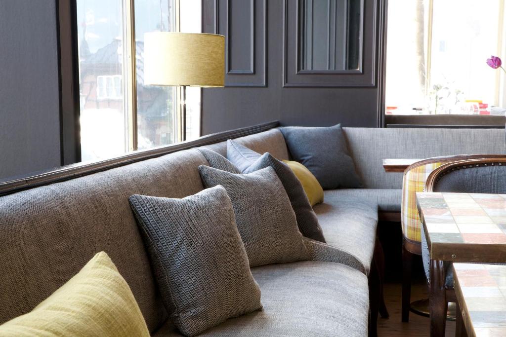 Posedenie v ubytovaní Das REGINA Boutiquehotel