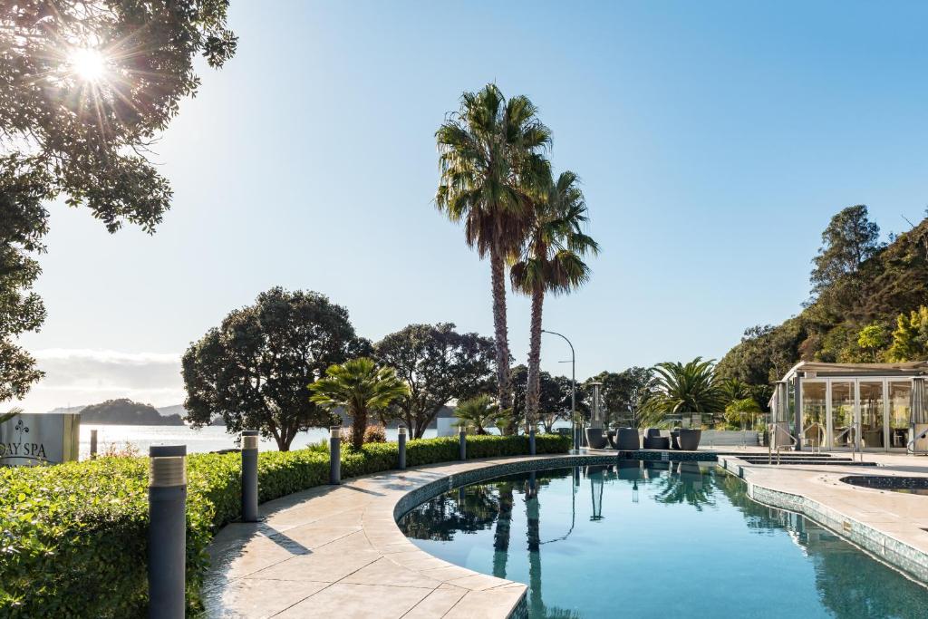 Bazén v ubytování Paihia Beach Resort & Spa Hotel nebo v jeho okolí