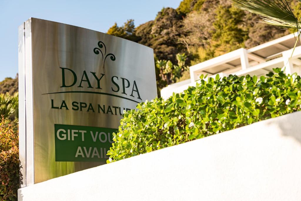 Certifikát, hodnocení, plakát nebo jiný dokument vystavený v ubytování Paihia Beach Resort & Spa Hotel