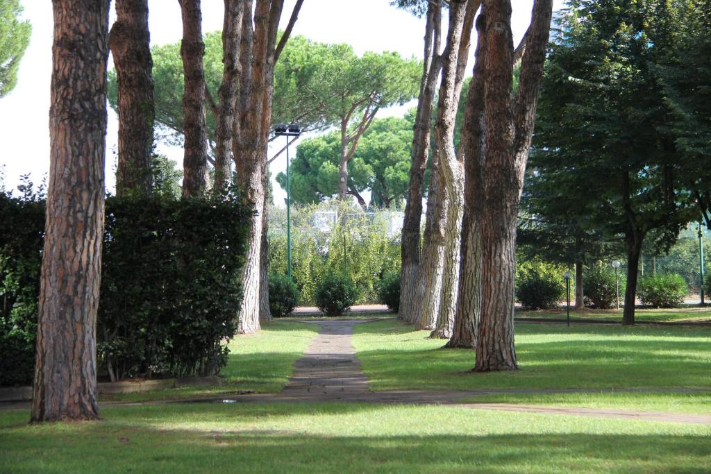En hage utenfor Serafico Guesthouse