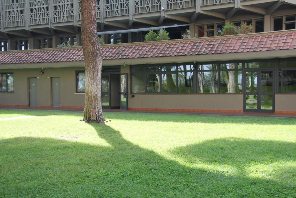 En hage utenfor Serafico Guesthouse