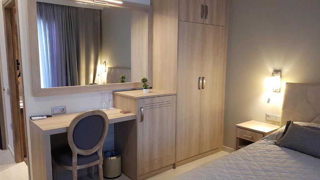 A bed or beds in a room at STORK Design Suites