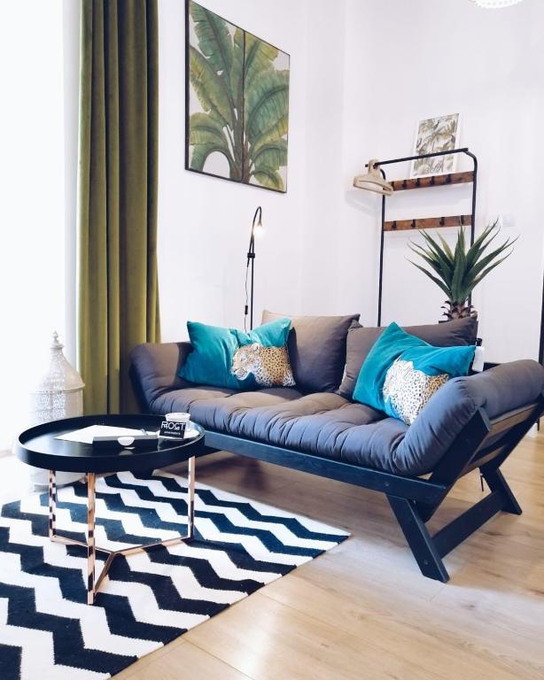 Rost Apartments - One-Bedroom Apartment