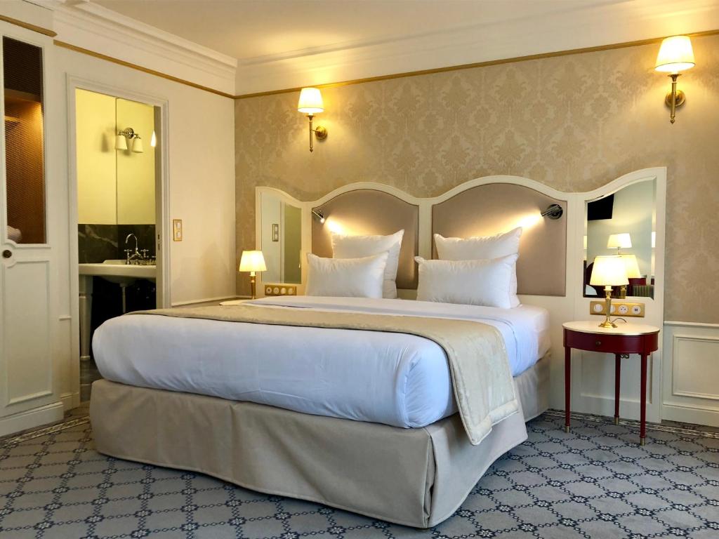 Hôtel Mayfair Paris - Resim 17