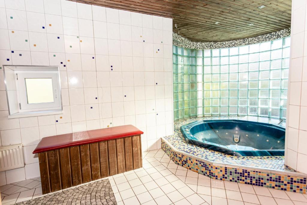 Vannituba majutusasutuses Guest House Rannaliiv