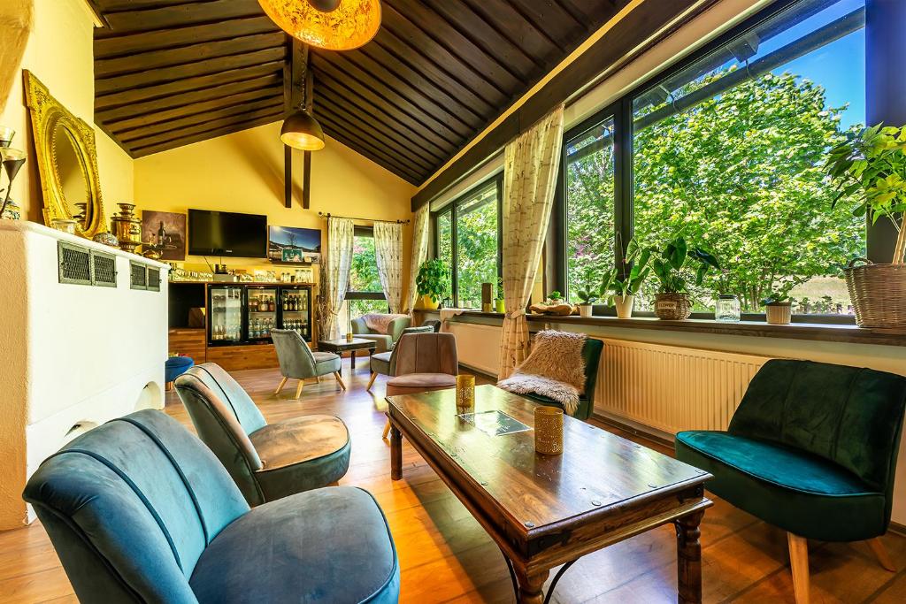 Kuchyň nebo kuchyňský kout v ubytování Hotel Neudeck
