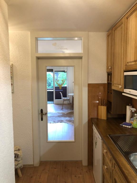 Kuchnia lub aneks kuchenny w obiekcie Apartment Haus Föhrenwald