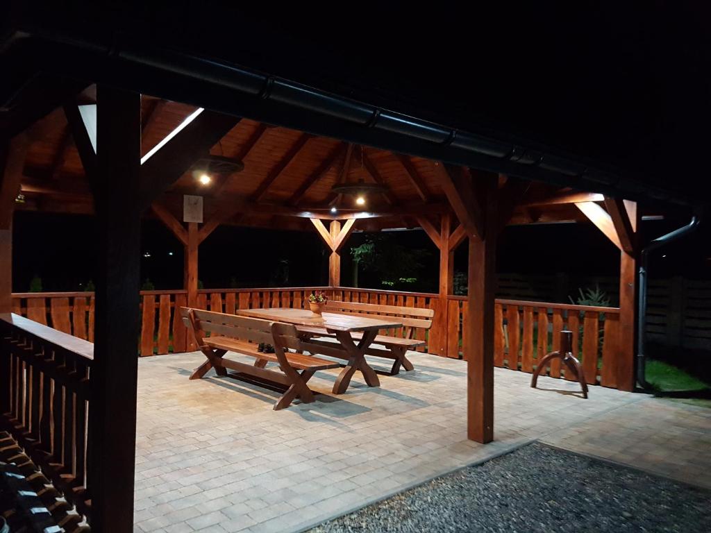 Mendokowe Ranczo - Family Room With Terrace