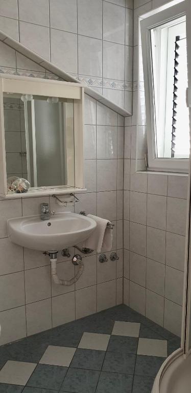 Kúpeľňa v ubytovaní Vila Jela