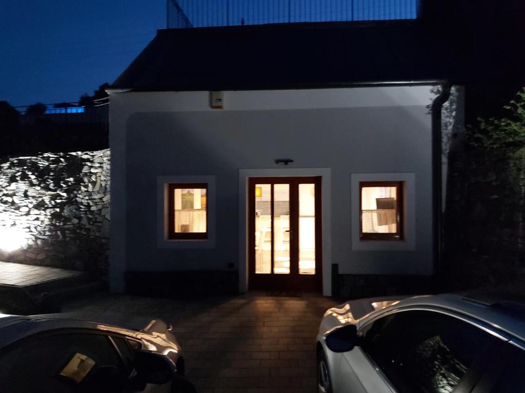 Zdjęcie z galerii obiektu Villő Villa w mieście Badacsonytomaj