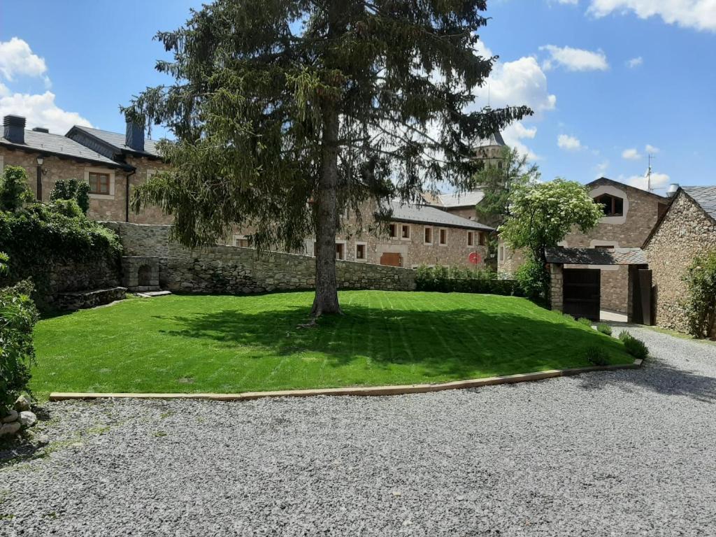 Fotografie z fotogalerie ubytování Cal Barné, eco-apartament a Das amb jardí v destinaci Das