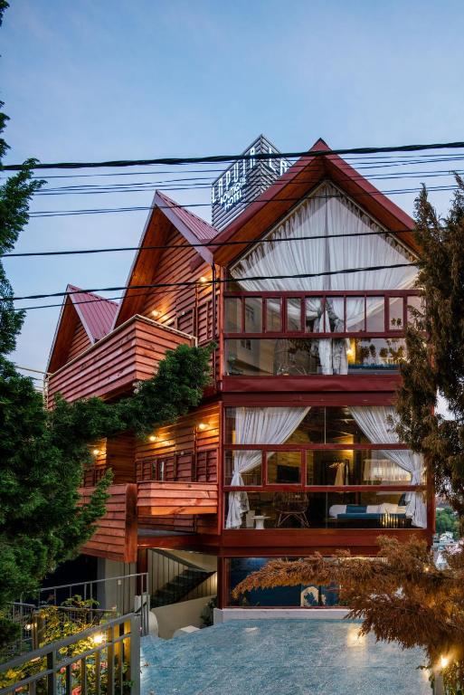 Sunshine Laputa Hotel