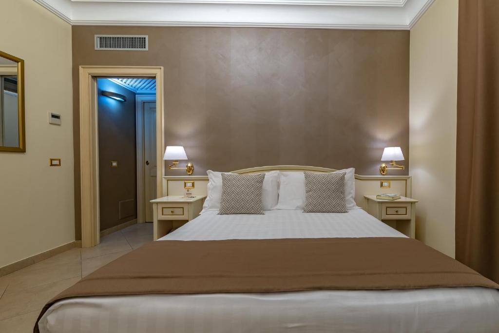 Vittorio Emanuele Boutique Hotel - 8
