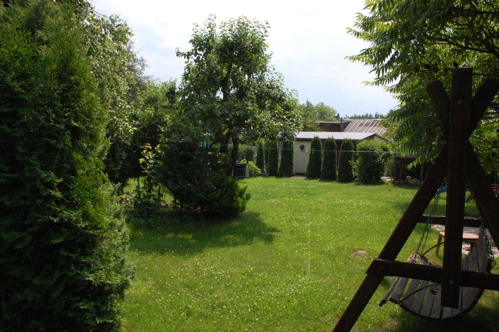Zahrada ubytování Domek u Kacperka