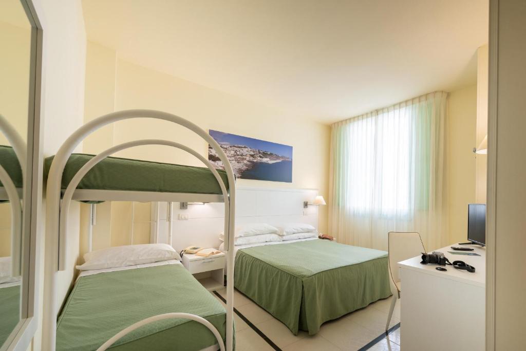 Hotel Euromare - Habitación Cuádruple Clásica