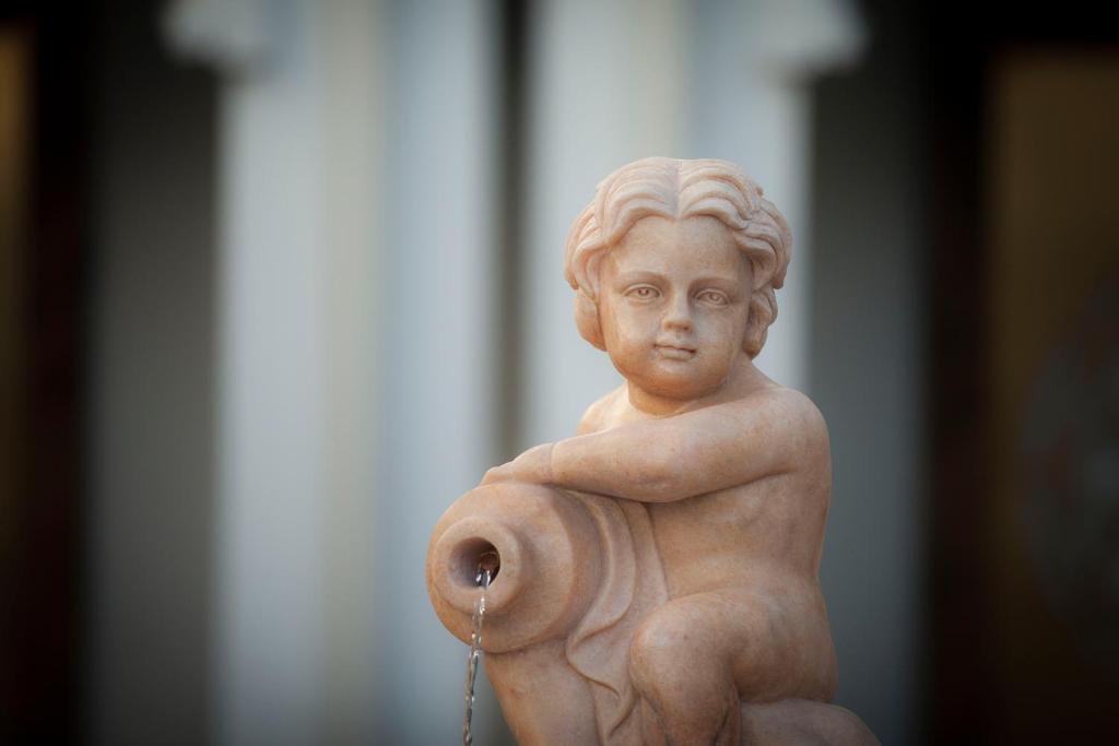 The Salisbury - Resim 15