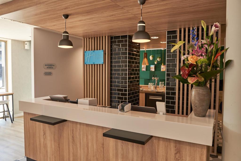 Holiday Inn Express Amsterdam - City Hall by IHG - Resim 20