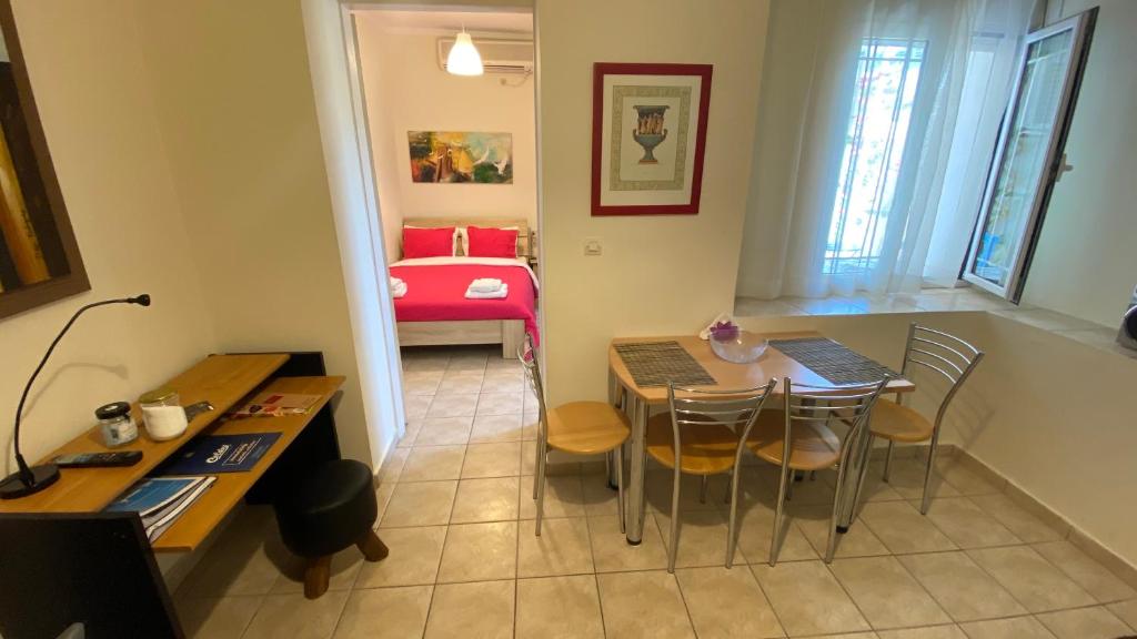 Posteľ alebo postele v izbe v ubytovaní Patras Port apartment