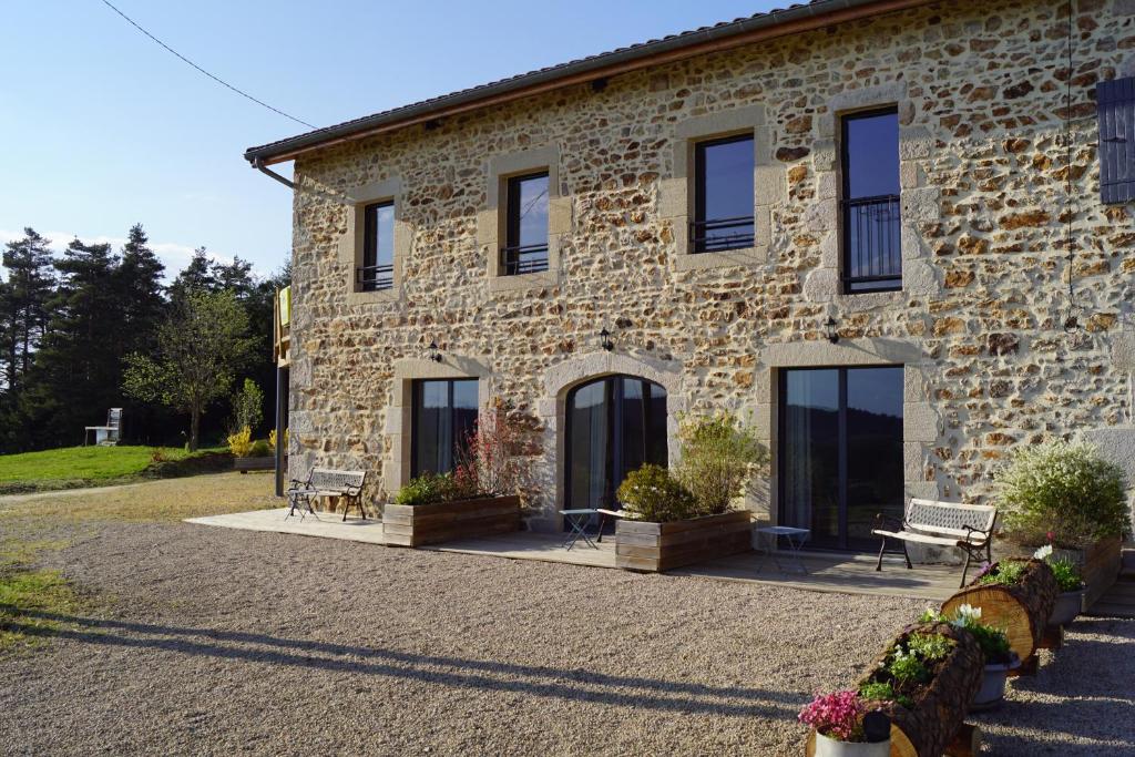 Imagen de la galería de Auberge des Myrtilles, en Saint-Bonnet-le-Froid