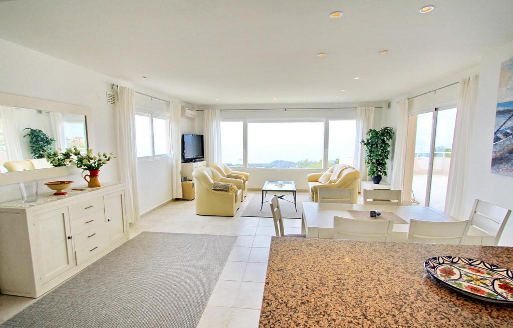 Cozy villa in Costa Dorada with sea views, Altea (Alicante ...