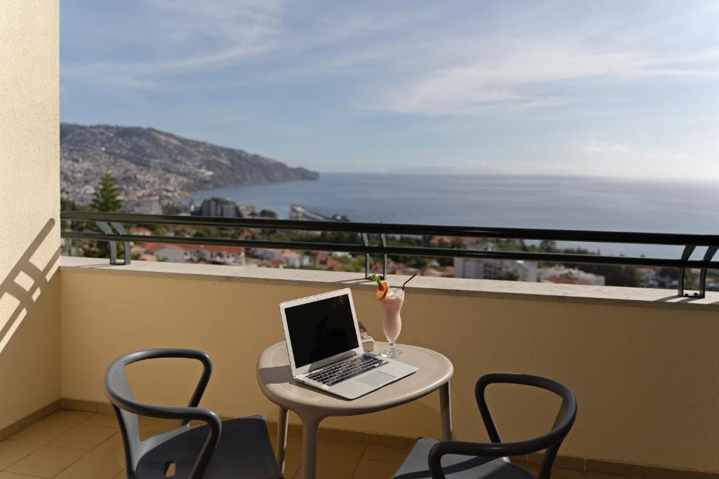 Madeira Panorâmico Hotel - Resim 8