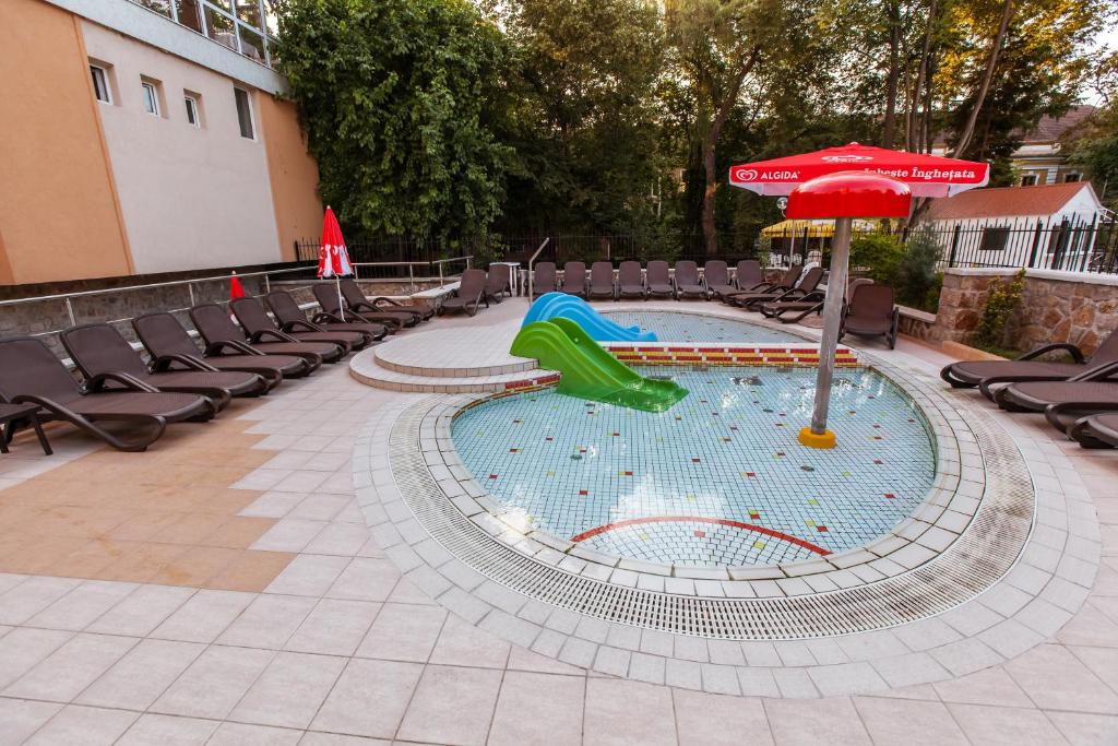Bazén v ubytování Hotel Termal nebo v jeho okolí