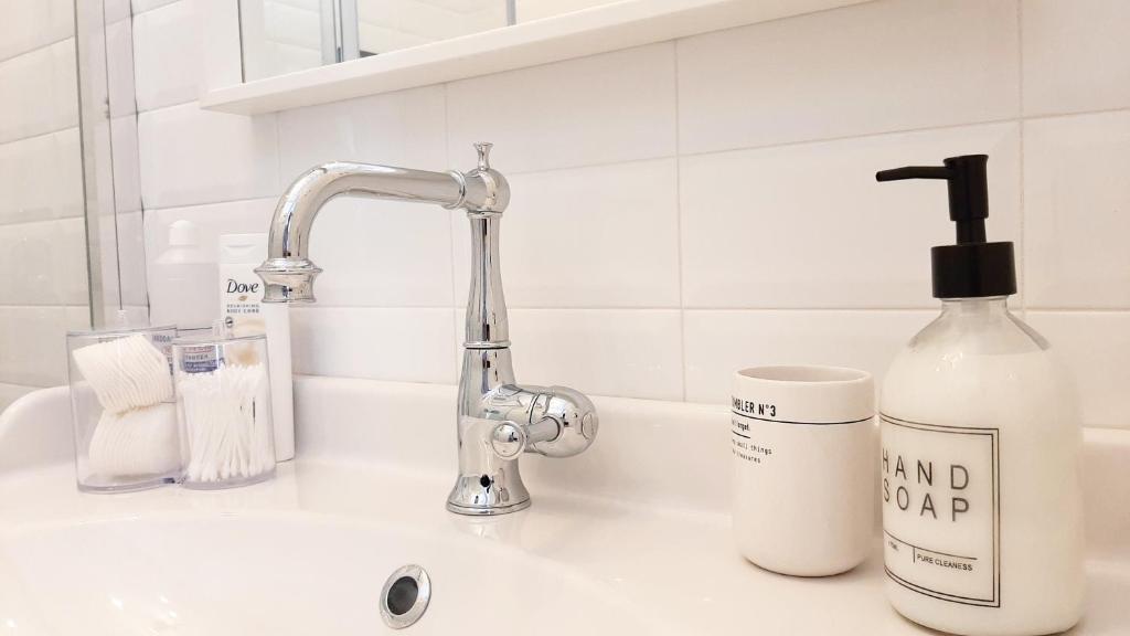 A bathroom at HABITAT Nafplio bnb - Design Apartment