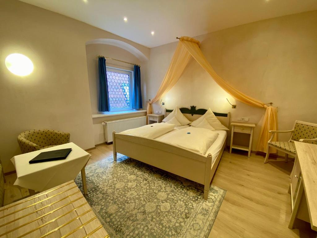 Hotel Deutsches Haus - 1