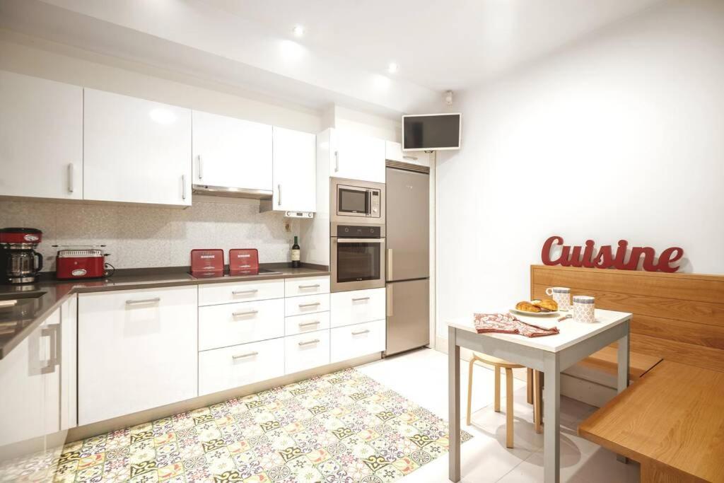 Zurriola beachfront luxury apartment, San Sebastian ...