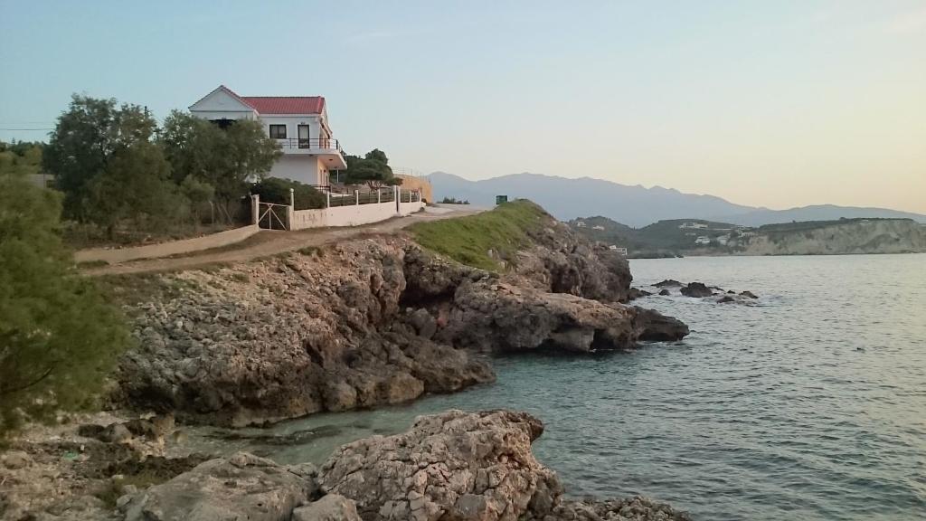 Fotografia z galérie ubytovania Ostria Seaside Home v destinácii Almirida