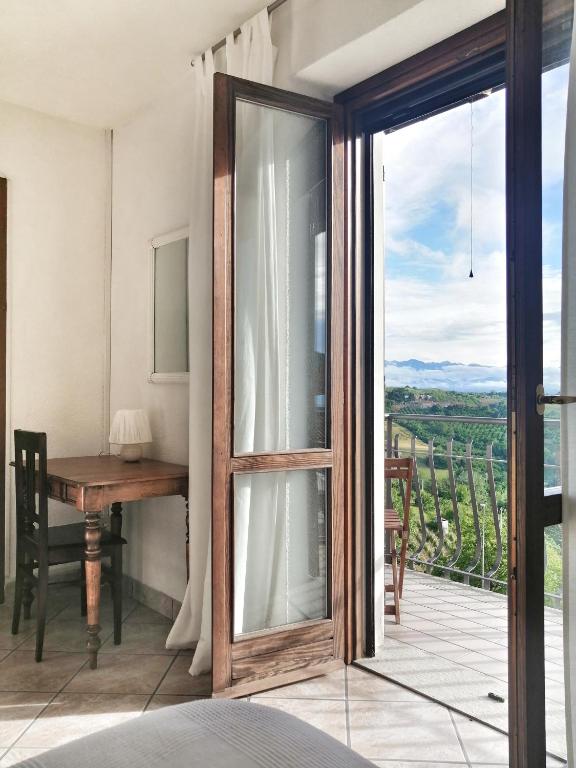 Balkón nebo terasa v ubytování Villa Belvedere Langhe